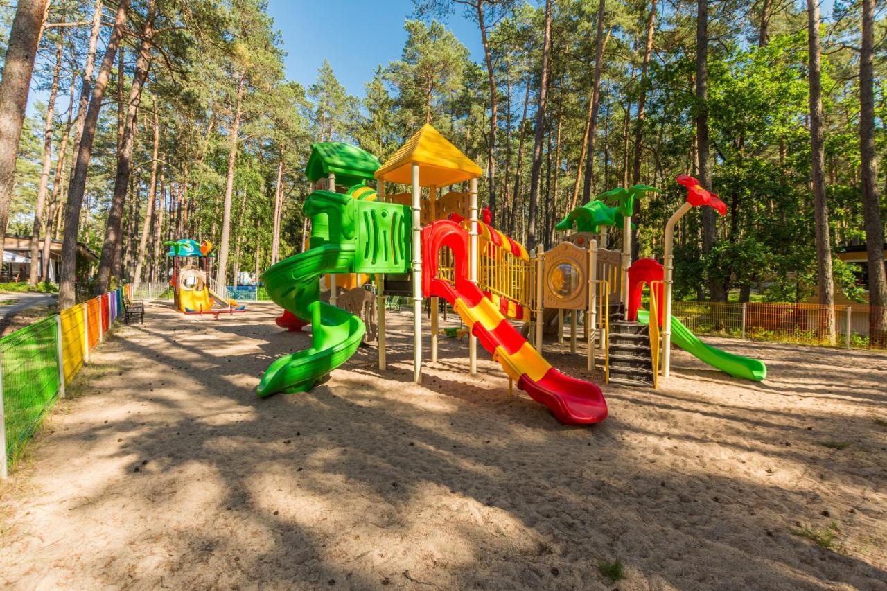 Вилла Bursztynowo Osrodek Wczasowy Штутово Экстерьер фото