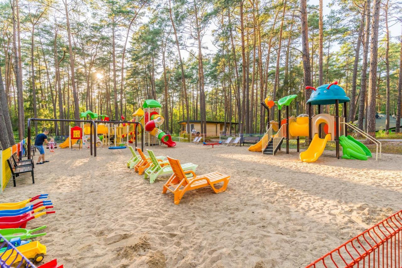 Вилла Bursztynowo Osrodek Wczasowy Штутово Экстерьер фото